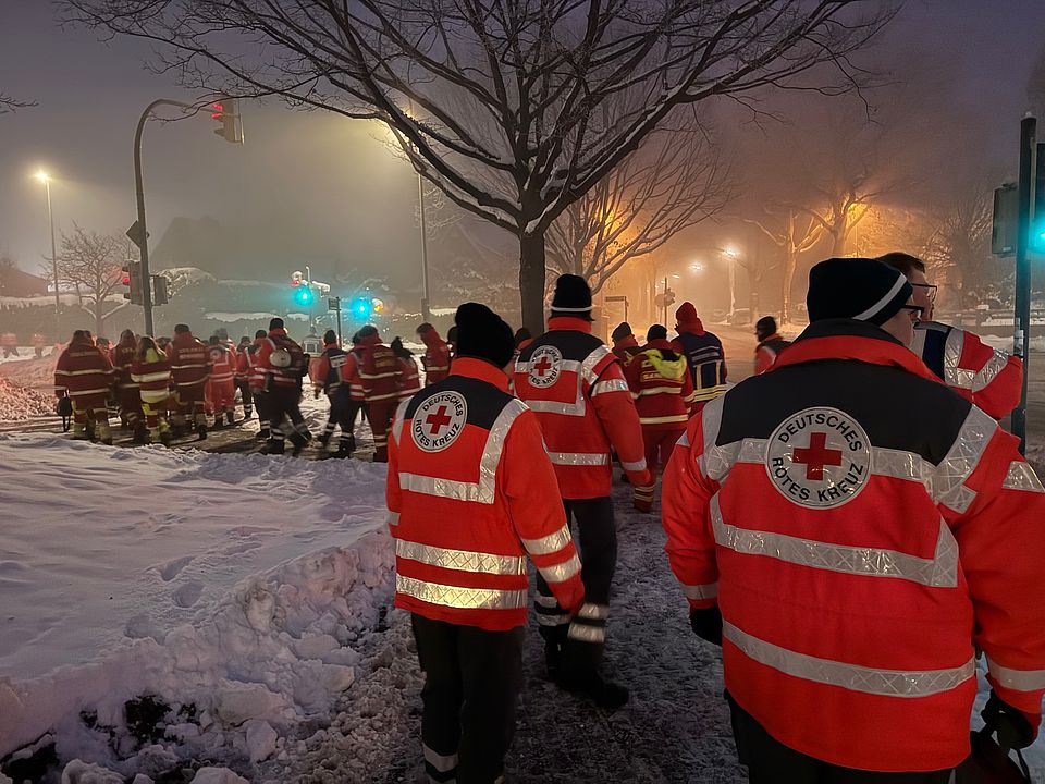 Evakuierung wegen Bombenentschärfung Helfer der Bereitschaften bei Evakuierung wegen Bombenentschärfung