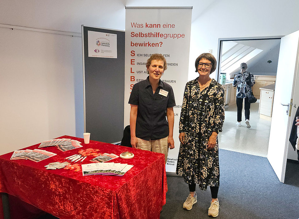 Infostand der Zentralen Kontaktstelle für Selbsthilfe und des Blinden- und Sehbehindertenverein SH e.V.